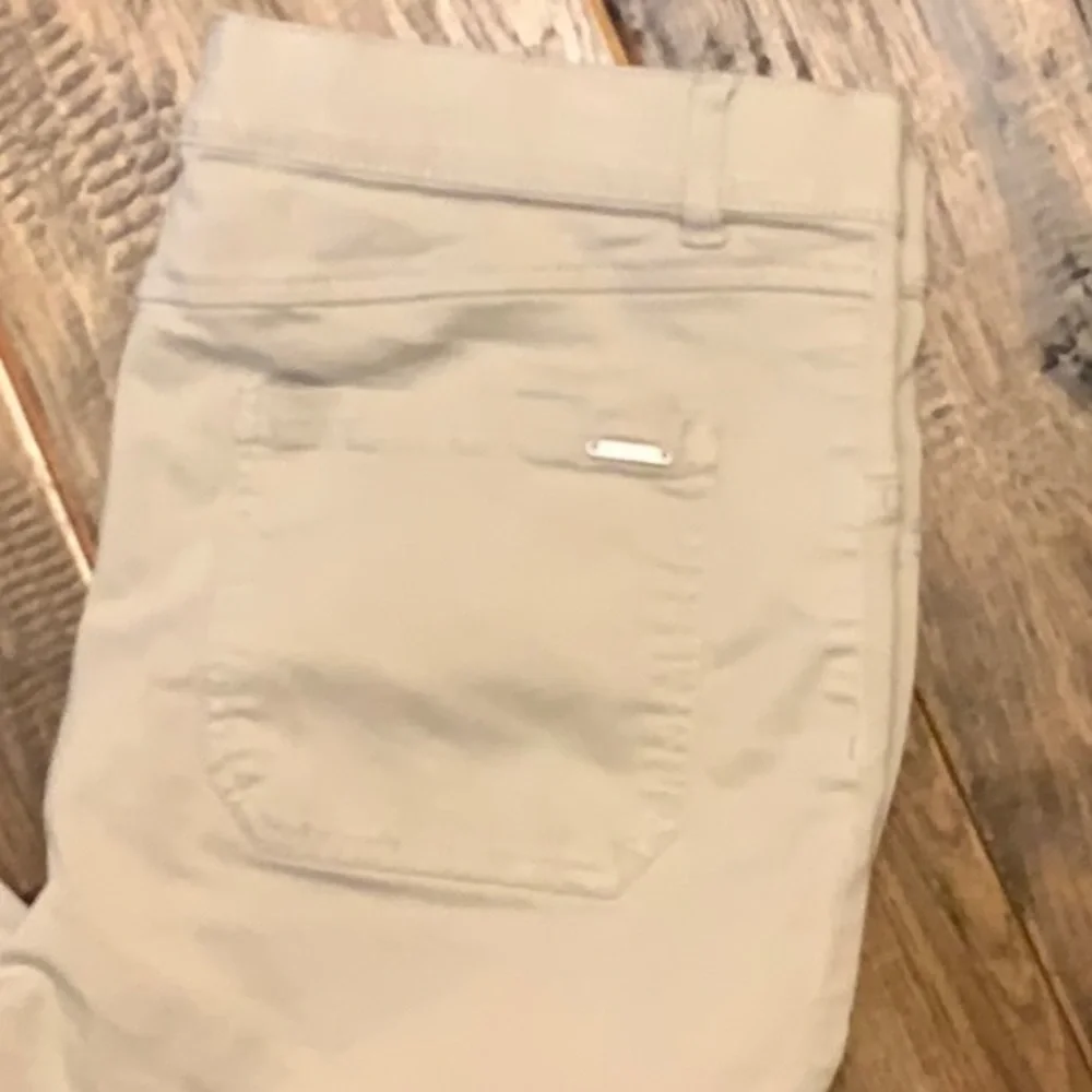 Ladies Orvis elastic waist pull on crop pants. - Picture 3 of 4